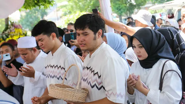 Pemakaman Artis Peran dan Mantan Atlet Donny Kesuma
