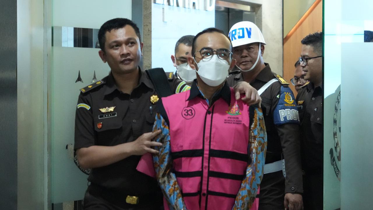 VIDEO: Jaksa Agung Bantah Rp193 Triliun, Korupsi BBM Ternyata Dahsyat Hampir Rp1.000 Triliun