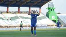 Pemain Arema FC, Gustavo Henrique, berselebrasi setelah menjebol gawang Tampines Rovers pada pertandingan Grup A Piala Presiden 2026 di Stadion Si Jalak Harupat, Bandung, Selasa (26/7/2026). (Arema FC)