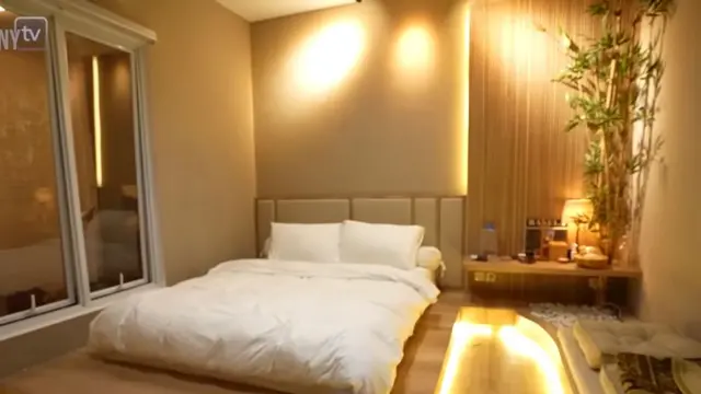 Kamar Dikta eks Yovie & Nuno yang minimalis