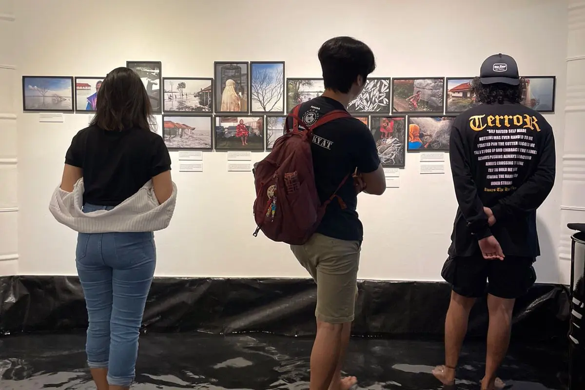 Pangunjung pameran