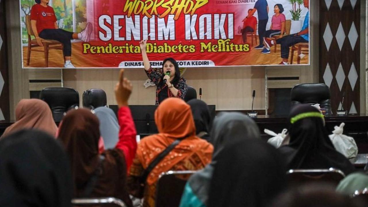 Dinkes Kota Kediri Edukasi Senam Kaki Diabetes untuk Cegah Komplikasi