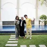 Atta Halilintar main ke rumah Fuji [instagram/attahalilintar]