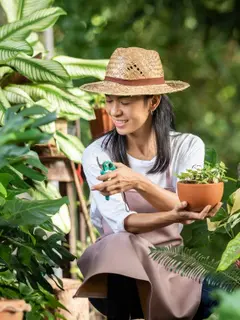 ilustrasi menanam sayuran/photo by jcomp on freepik