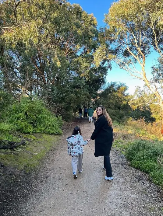 Keharmonisan yang diperlihatkan Yasmine lantas membuat netizen bahagia [instagram/yaswildblood]