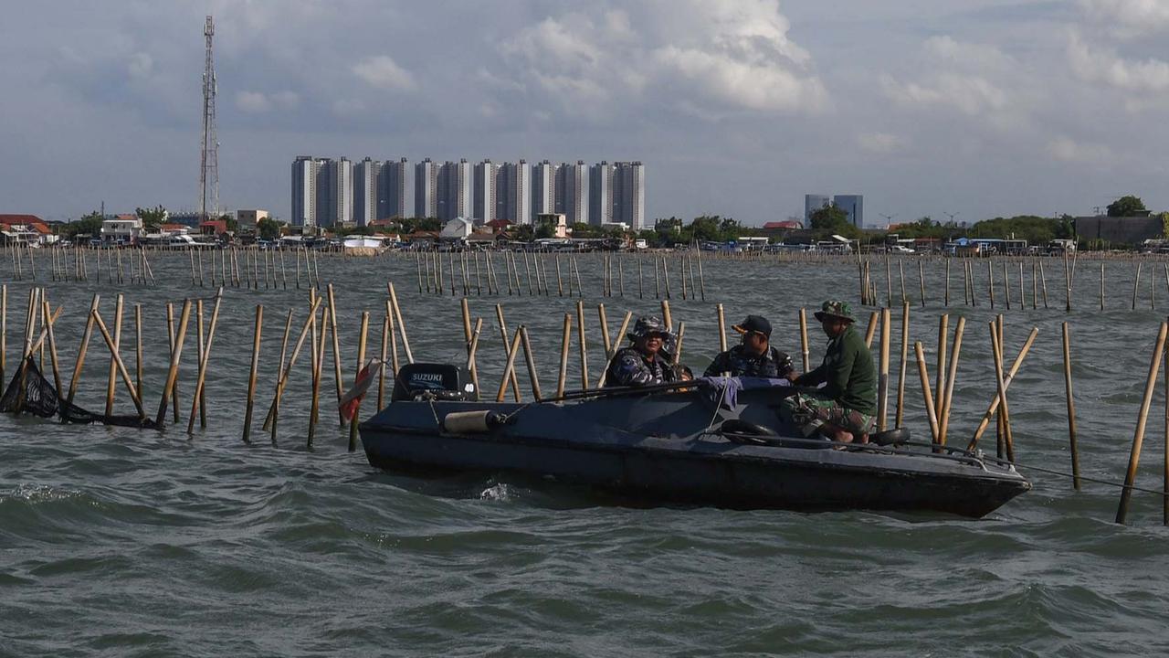 Gaduh Misteri Pagar Laut Tangerang, Menteri KKP Tegaskan SHM dan HGB di Atas Lautan Ilegal