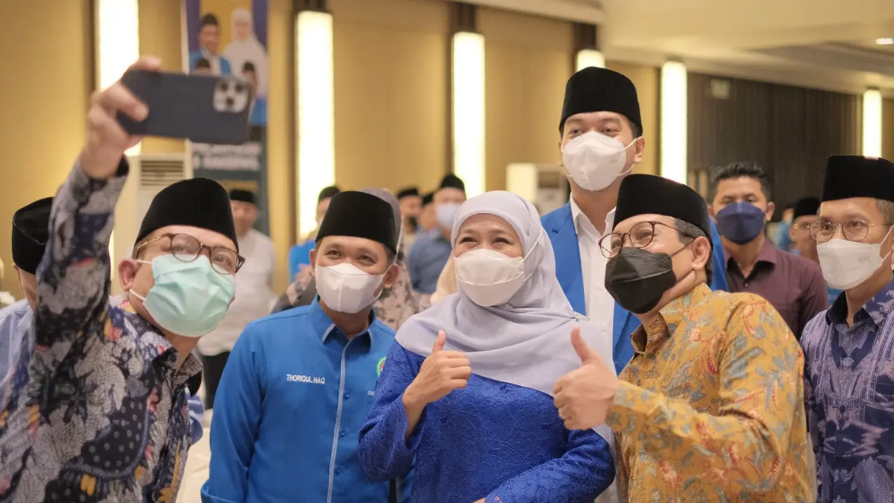 Pengukuhan Pengurus IKA PMII Jawa Timur periode 2022 - 2027 dihadiri Gubernur Khofifah dan Menteri Desa Gus Halim. (Istimewa).