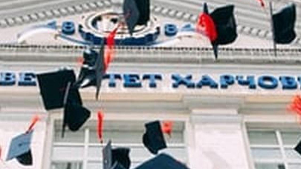 Daftar Singkatan Gelar Sarjana, Spesialis, Magister, Doktor dan Diploma Sesuai EyD Lengkap