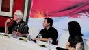 Menurut Franz Magnis, yang biasa disapa Romo Magnis, kampanye hitam bisa berdampak buruk, yaitu sikap negatif dari masyarakat yang akan memilih pasangan calon presiden dan calon wakil presiden, Jakarta, Jumat (27/6/2014) (Liputan6.com/Faizal Fanani)