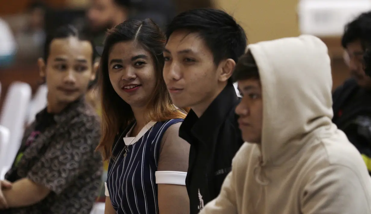 Tim peserta Piala Presiden Esports 2019 saat mengikuti bootcamp di Gedung Krida Bhakti Setneg, Jakarta, Selasa (26/3). Final Piala Presiden Esports akan digelar pada 30-31 Maret 2019. (Bola.com/Yoppy Renato)