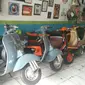 Deretan Vespa dan Lambretta yang direstorasi di Lambro Workshop.(Arief/Liputan6.com)