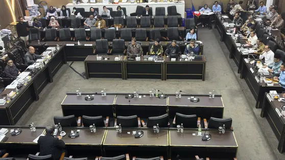 DPR: Data Pemerintah Tak Sinkron, Bikin Bansos dan Subsidi Salah Sasaran