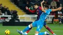 Barcelona mengubah skor jadi 2-1 lewat Sergi Roberto di menit ke-60. Kembali dimulai dari tendangan sudut Gundogan yang diterima Raphinha, dia memberi umpan pendek kepada Roberto yang menerobos dan kecoh Maximiliano. (AP Photo/Joan Monfort)