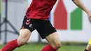 Dengan usia yang terbilang muda, Soyuncu tampil baik ditengah terpuruknya Freiburg di Bundesliga. Bahkan bek dengan postur tidak normal tersebut akan digadang gadangkan menjadi bek masa depan Turki nantinya. (AFP/Thomas Kienzle)