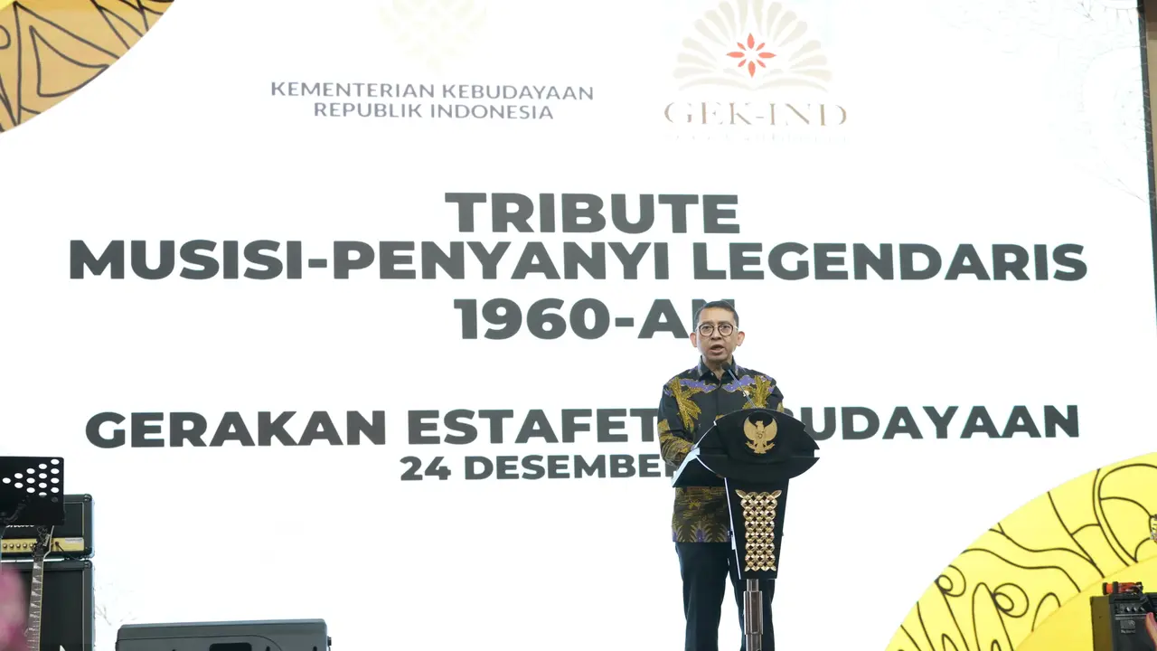 Menteri Kebudayaan Fadli Zon mendukung kegiatan bertajuk 'Tribute Musisi/Penyanyi Legendaris 1960-an: Menyulam Temu Rindu, Merajut Kenangan Lagu' yang dihadiri banyak musisi.