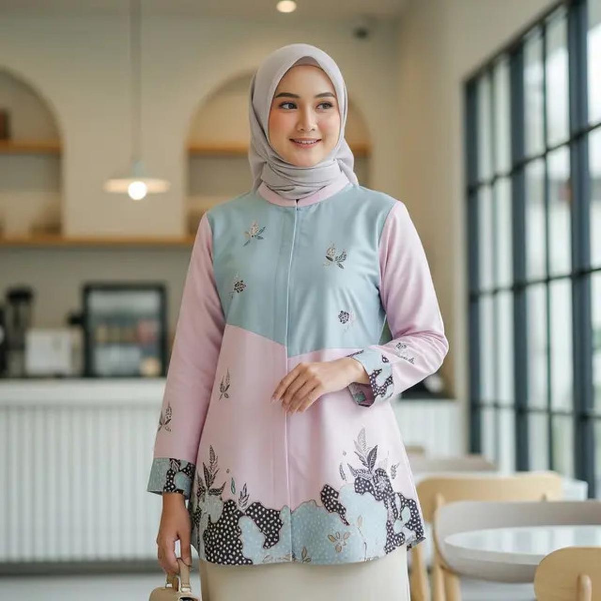 7 Model Atasan Batik Hijab Modern 2025 untuk Tampil Stylish di Berbagai Acara