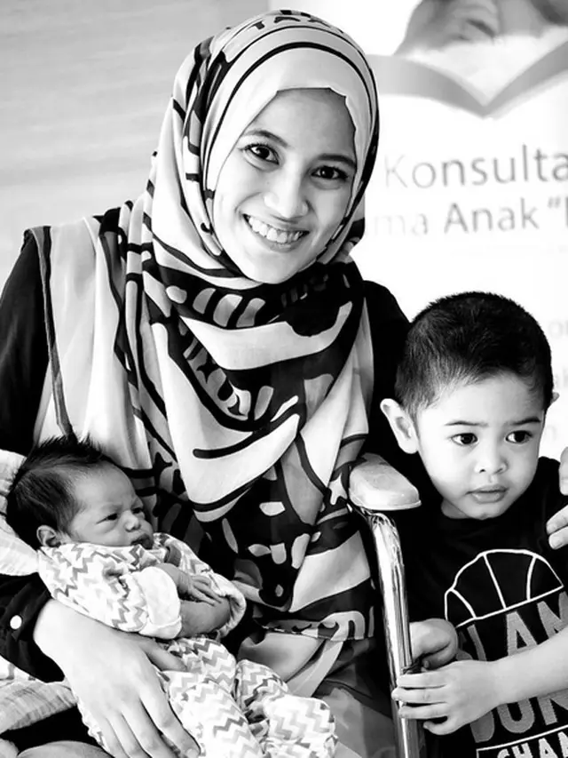 [Bintang] Dude Harlino dan Alyssa Soebandono