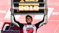 Pembalap Repsol Honda, Marc Marquez tampil sebagai juara dunia MotoGP 2018. (Martin BUREAU / AFP)