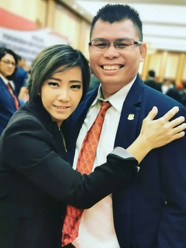 6 Potret Anna Maria Istri Petinju Chris John yang Jarang Tersorot, Menawan
