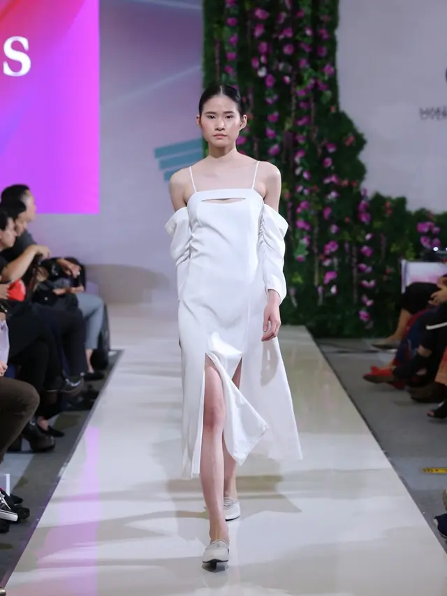 Koleksi Spring/Summer Reves Studio di Fimela Fest 2018