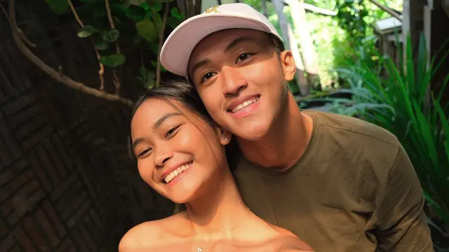 Sarah Tumiwa kembaran Bonge