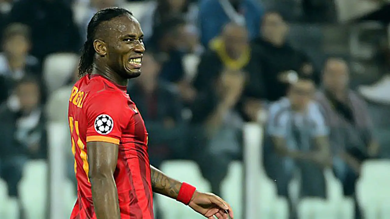 Drogba Buka Peluang Balik ke Inggris