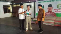Tokoh Minang Magelang Letkol. (Pur) Nursid Desandes membacakan dukungan IKM Magelang kepada Cagub Sudirman Said (Dok. Tim Sudirman Said)