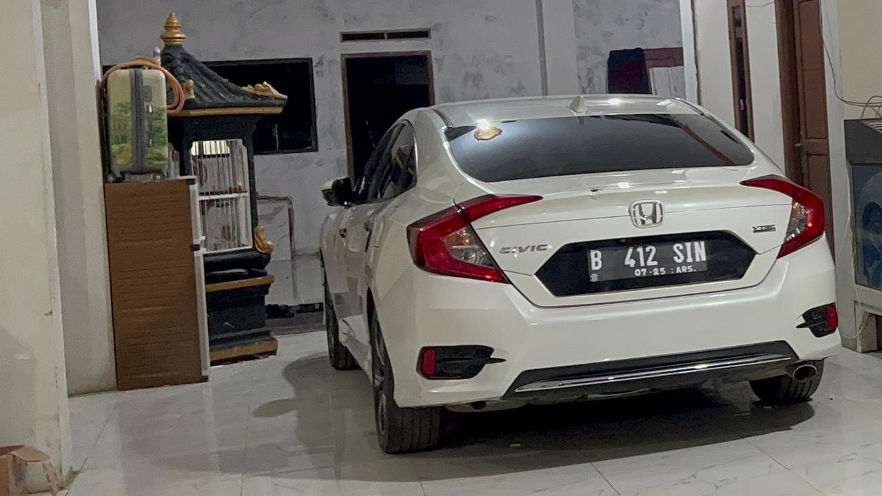 Ternyata Mobil Mewah Kades Desa Kohod Tunggak Pajak 4 tahun, Totalnya Puluhan Juta