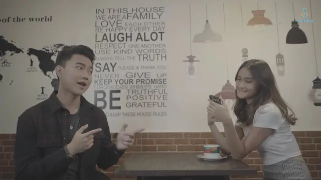 Althaf Raja dan Leya di video klip single Dulu Kini Nanti