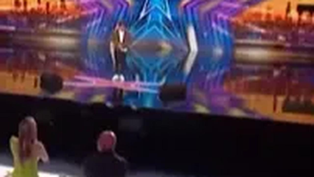 Lalu, berapa hadiah yang akan diterima pemenang dari bisnis waralaba Got Talent Simon Cowell ini? Berikut rangkumannya.