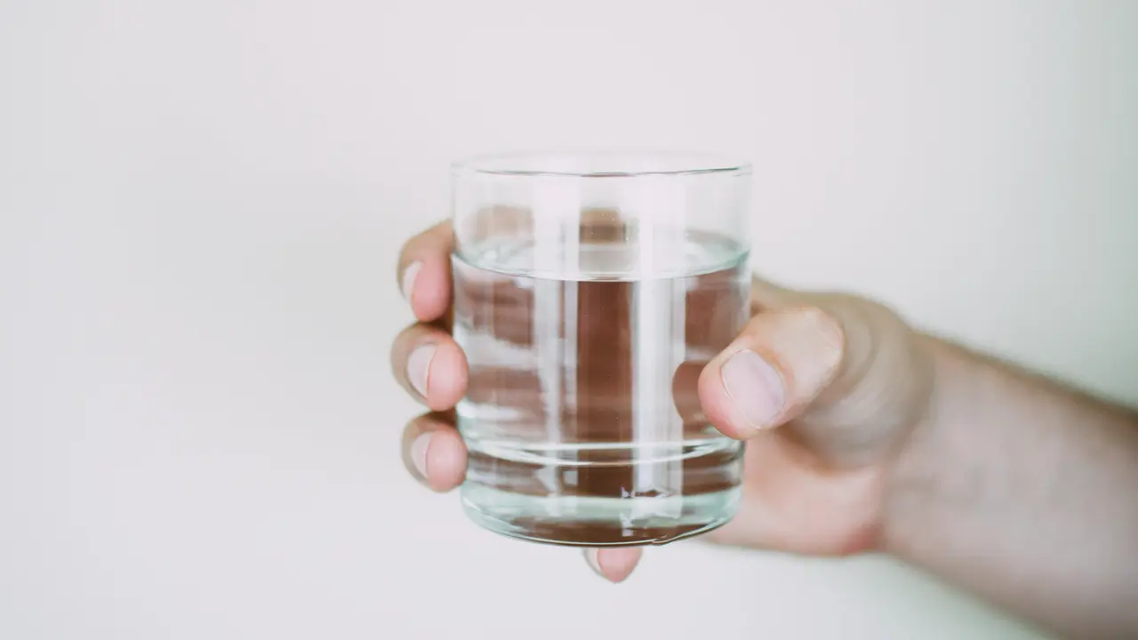 Minum Air Putih yang Cukup
