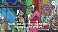 Ratusan warga Kabupaten Boyolali, Jawa Tengah menari selama 18 jam tanpa henti. Aksi ini dilakukan dalam rangka memperingati Hari Tari Sedunia atau International Dance Day pada 29 April. (Foto:Liputan6)