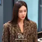 Hwang Jung Eum akan memainkan peran Geum Ra Hee yang karismatik, seorang kepala perusahaan produksi drama yang kompeten dan berani. Geum Ra Hee menghargai uang dan kesuksesan sebagai hal terpenting dalam hidup dan akan melakukan apa pun untuk mendapatkan apa yang diinginkannya. (Foto: SBS via Soompi)