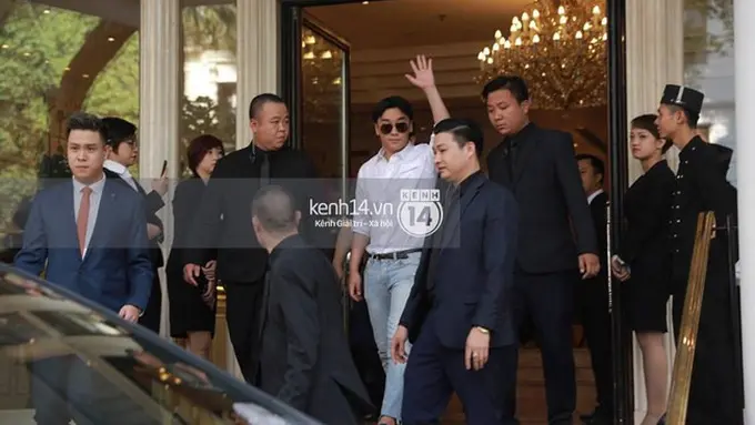 Seungri BigBang dikawal ketat saat berada di Vietnam. (Foto: Koreaboo)