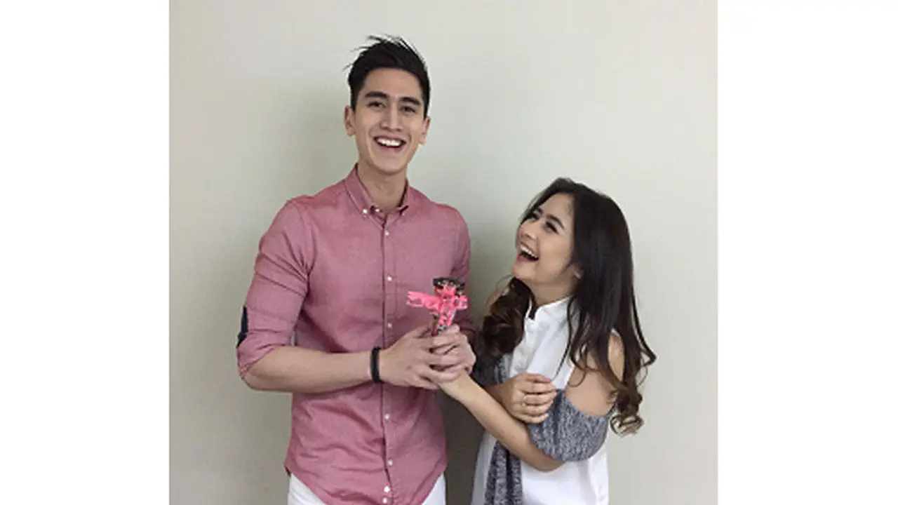 Cara #beraniPDKT ala Verrell yang Sukses Taklukkan Hati Prilly