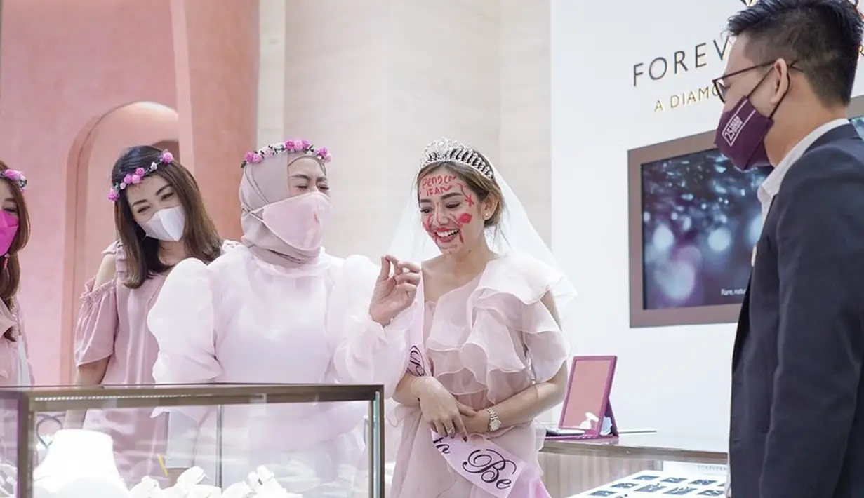 (Instagram/citra_monica)