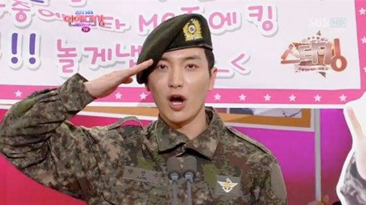 leeteuk-super-junior-131239b.jpg