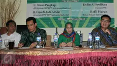 Senior PPP, Endin Sofihara, Pakar Hukum Tata Negara, Rafly Harun, Pengurus harian PPP muktamar Surabaya, Syafa Illiyin, Plt Ketum DPP PPP Muktamar Bandung, Emron Pangkapi (ki-ka) saat diskusi di Jakarta, Rabu (20/1).  (Liputan6.com/JohanTallo)