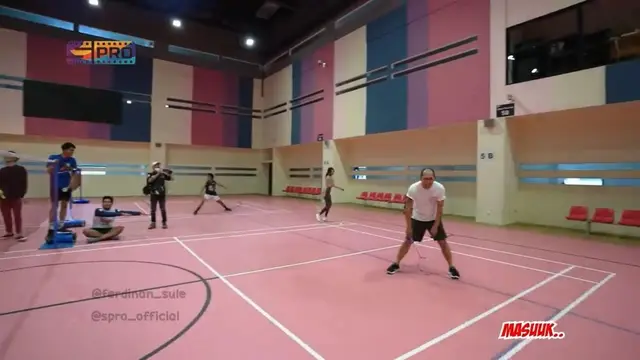 7 Momen Kebersamaan Sule dengan Calon Besan, Main Badminton Bareng