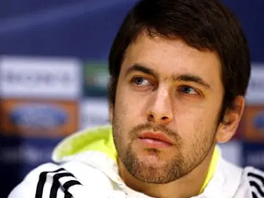 Chelsea&#039;s midfielder Joe Cole gives a press conference before training at Stamford Bridge in London, on March 4, 2008., on the eve of their UEFA Champions League first knock-out round, 2nd leg match against Olympiakos. AFP PHOTO / GLYN KIRK