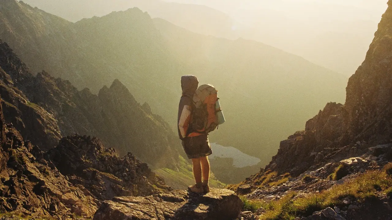 Ilustrasi liburan backpacker