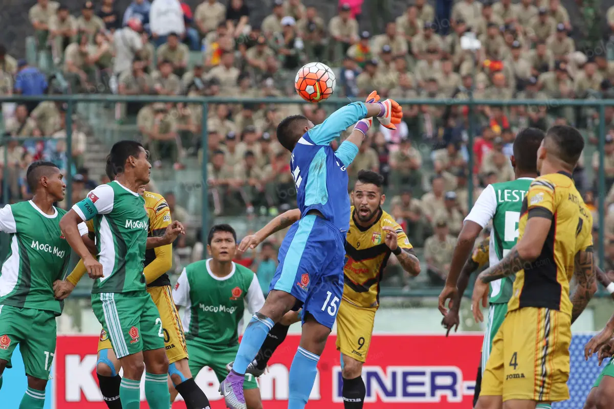 PS TNI vs Mitra Kukar