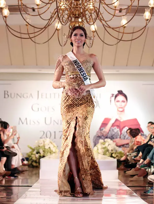 Bicara soal prestasi, kontes Internasional ini bukan yang pertama untuk Bunga Jelitha. Gadis dengan tinggi badan 180 cm ini pernah menjuarai Supermodel International (dahulu Supermodel of Asia Pacific) di tahun 2011. (Deki Prayoga/Bintang.com)