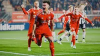 Aksi Mees Hilgers bersama FC Twente. (Instagram/meeshilgerss)