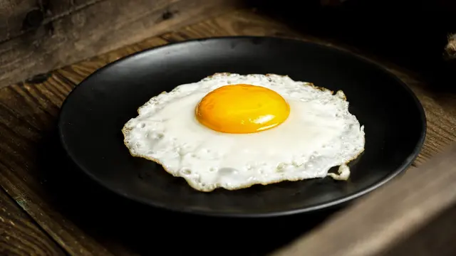 Cara Memanaskan Telur dengan Aman