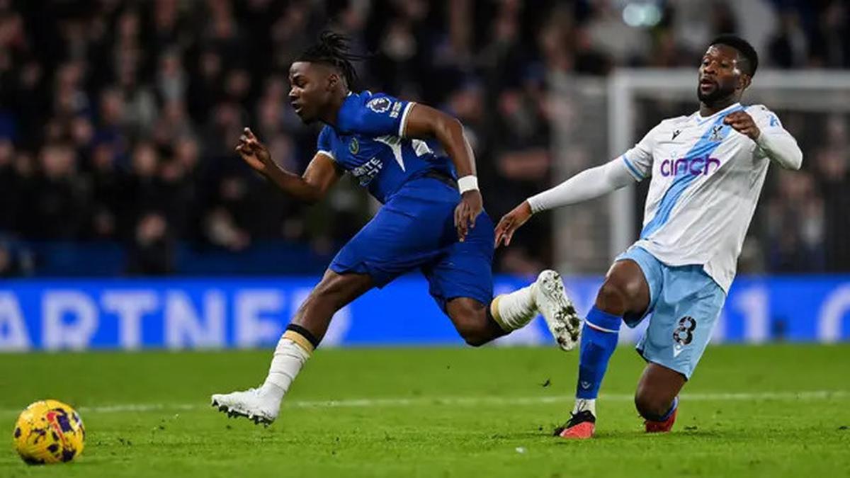 Bukan Percaya Klenik, Ini Alasan Chelsea Melarang Tim Lawan Kenakan Kaus Kaki Putih di Stamford Bridge