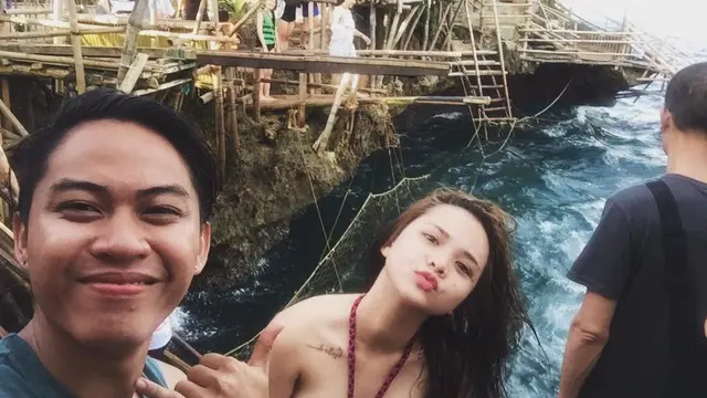 [Bintang] Putus Usai 9 Tahun Pacaran, Cerita Cinta Pasangan Ini Jadi Viral