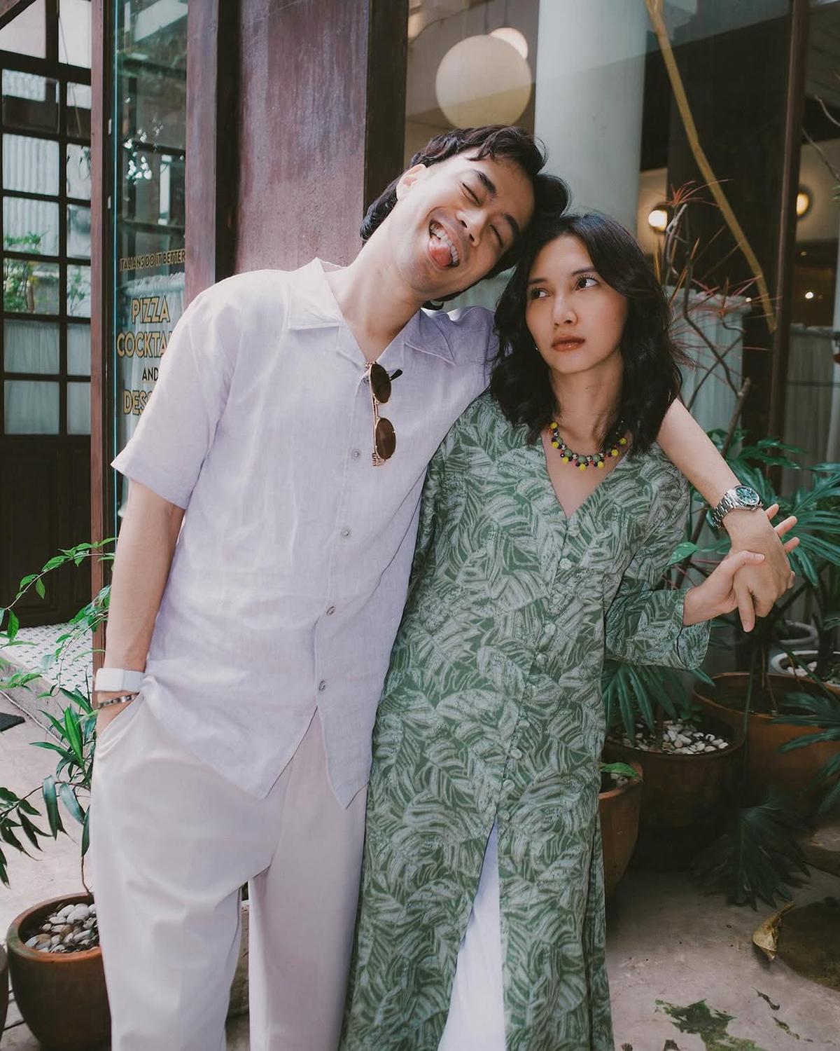 Potret Kompak Vidi Aldiano-Sheila Dara dan Nadin Amizah-Faishal Tanjung dengan Outfit Couple yang Kece Badai