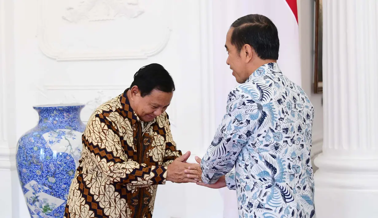 Presiden Joko Widodo (kanan) saat menerima kedatangan bacapres Prabowo Subianto. (Dok: Setpres/Biro Pers Setneg)