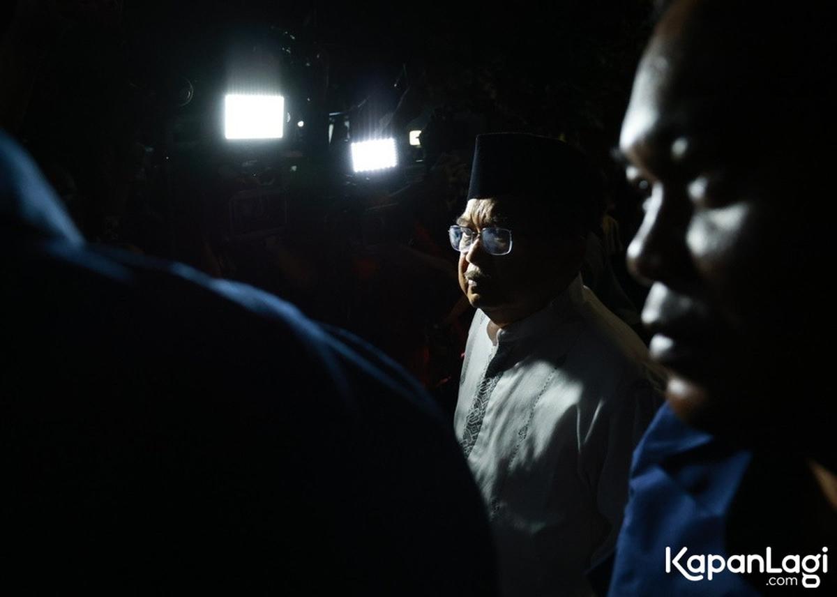Ada Anies Baswedan - Ahok, Potret Suasana Rumah Duka Suami Najwa Shihab yang Sudah Ramai Didatangi Pelayat